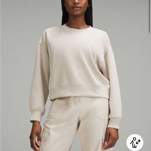 Lululemon Softstreme perfectly Oversized Crop Crew